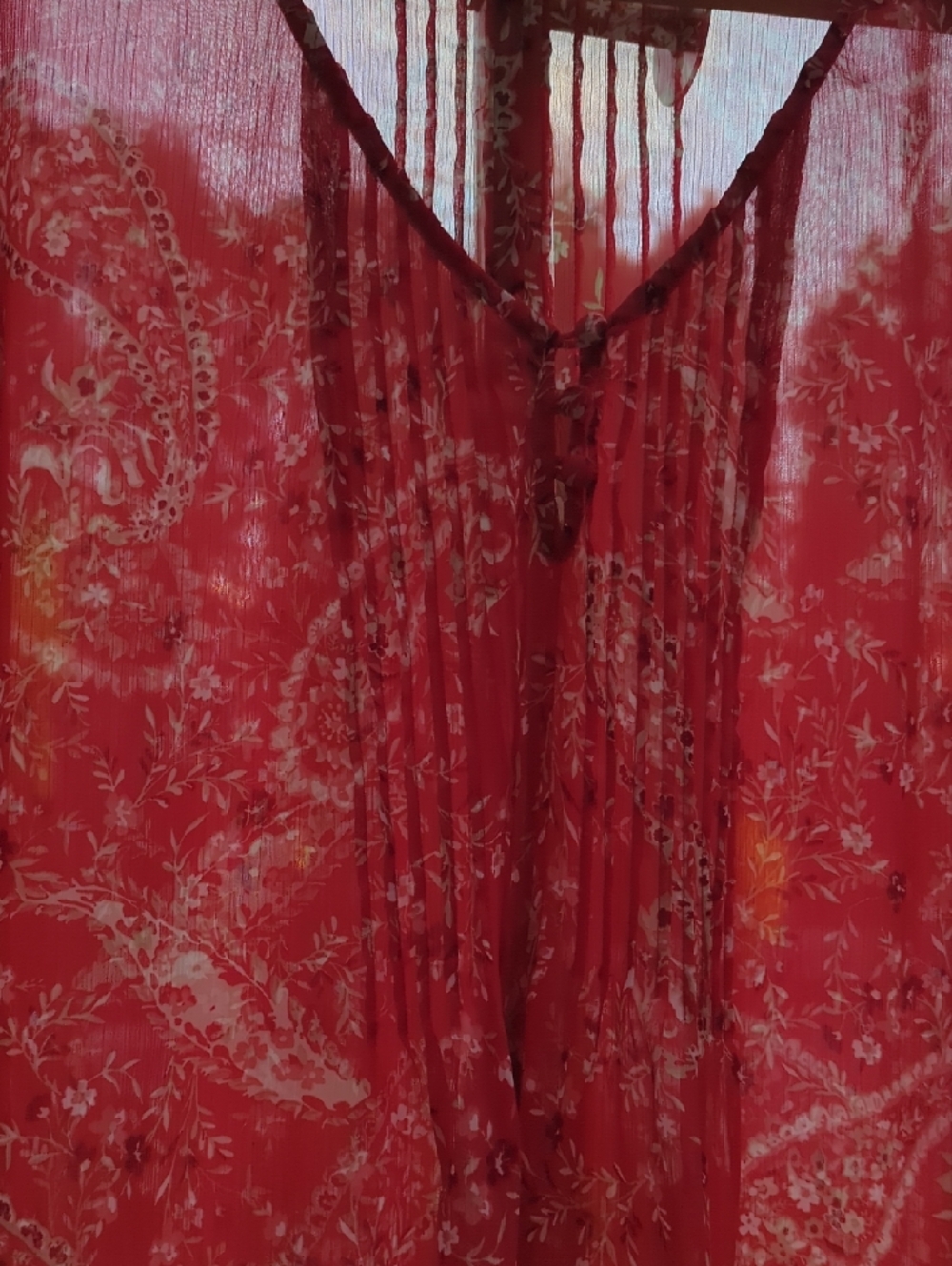 St. John's Bay Red Paisley Sheer Tie-Neck Blouse 1X PTP 26 - Picture 5 of 10